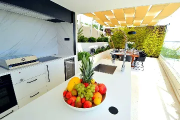 Primošten 4-Bedroom Villa with Pool and Jacuzzi