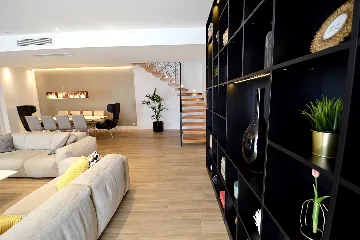 Primošten 4-Bedroom Villa with Pool and Jacuzzi