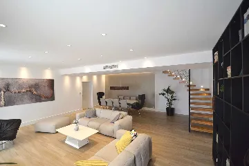 Primošten 4-Bedroom Villa with Pool and Jacuzzi