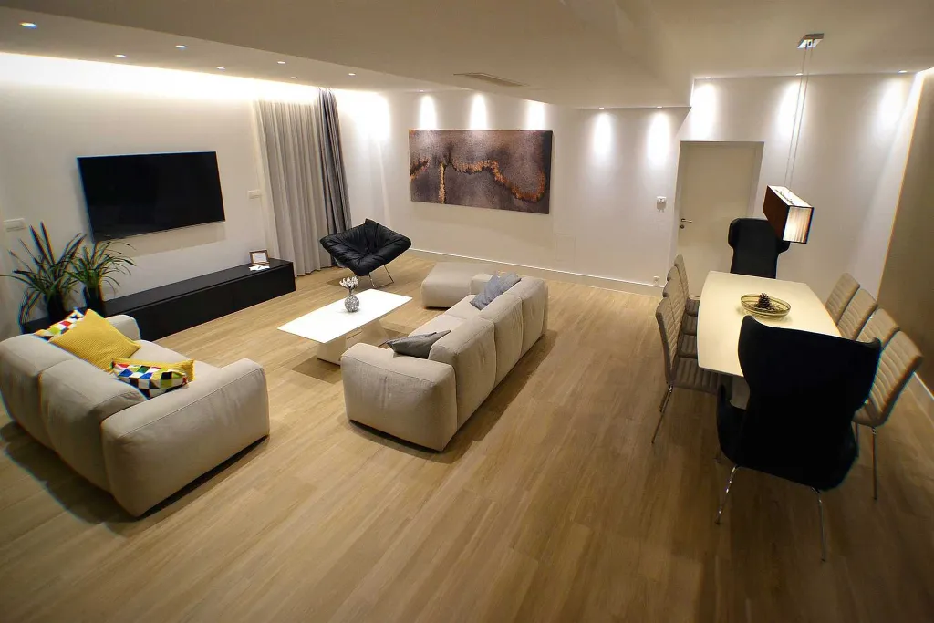 Primošten 4-Bedroom Villa with Pool and Jacuzzi