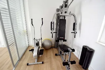 Primošten 4-Bedroom Villa with Pool and Jacuzzi