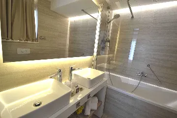 Primošten 4-Bedroom Villa with Pool and Jacuzzi