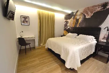 Primošten 4-Bedroom Villa with Pool and Jacuzzi