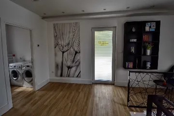 Primošten 4-Bedroom Villa with Pool and Jacuzzi