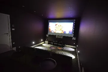 Primošten 4-Bedroom Villa with Pool and Jacuzzi