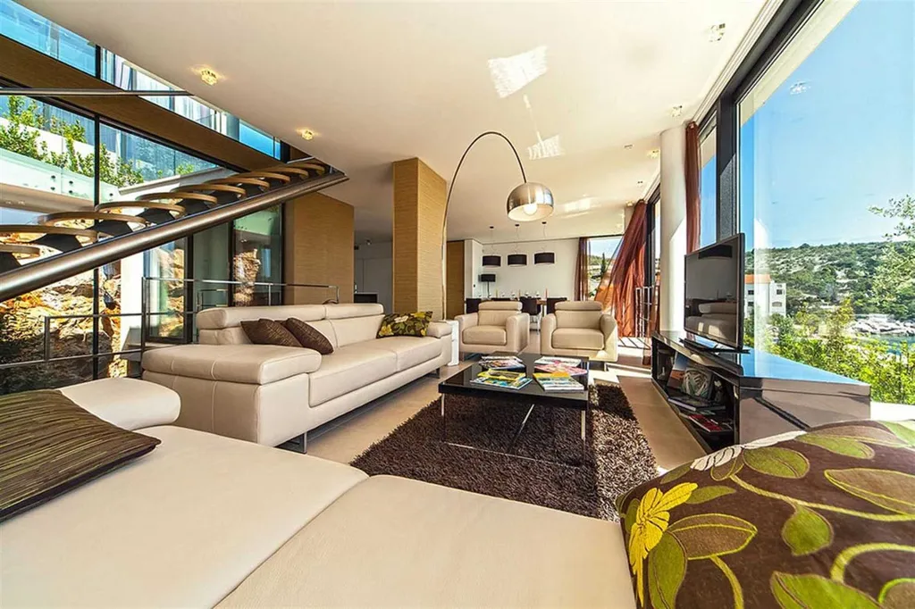 3-Bedroom Villa in Primošten with Indoor Pool