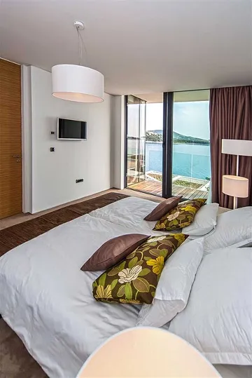 3-Bedroom Villa in Primošten with Indoor Pool