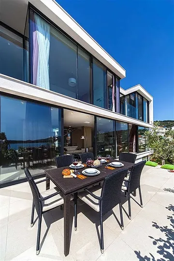 3-Bedroom Villa in Primošten with Indoor Pool