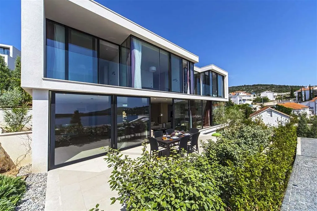 3-Bedroom Villa with Indoor Pool in Primošten