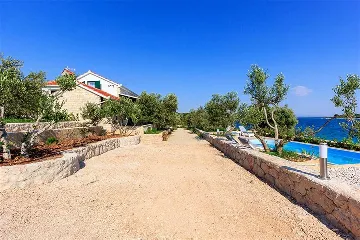 Villa with Pool and Beach Access in Okrug Gornji