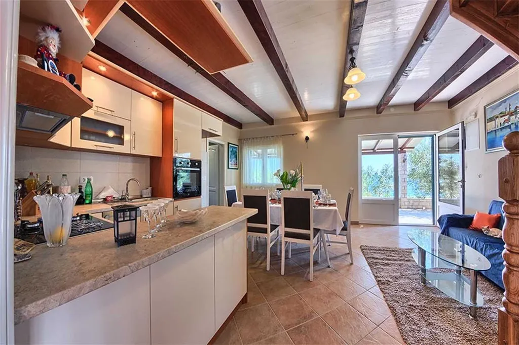 Villa with Pool and Beach Access in Okrug Gornji