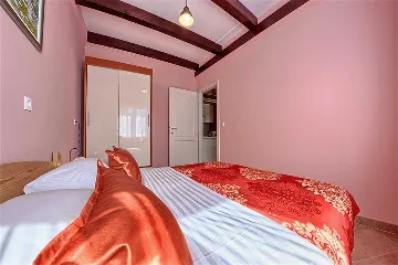 Villa with Pool and Beach Access in Okrug Gornji