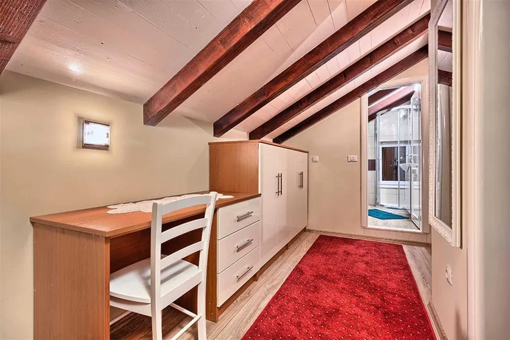 Villa with Pool and Beach Access in Okrug Gornji