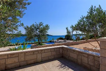 Villa with Pool and Beach Access in Okrug Gornji