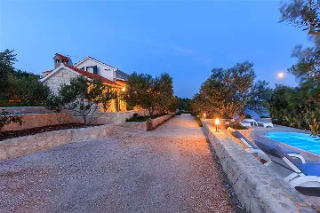 Villa with Pool and Beach Access in Okrug Gornji
