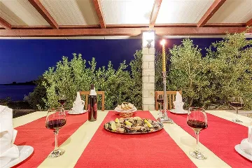 Villa with Pool and Beach Access in Okrug Gornji