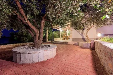 Villa with Pool and Beach Access in Okrug Gornji