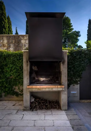 5-Bedroom Villa in Split for Up to 10 Guests