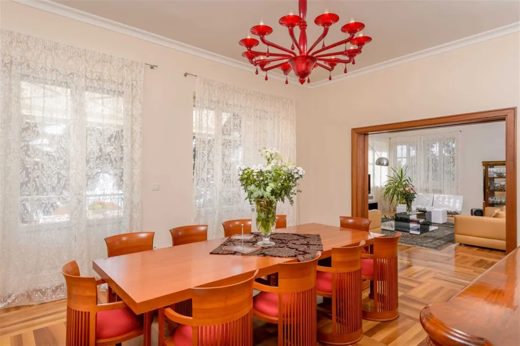 5-Bedroom Villa in Split for Up to 10 Guests