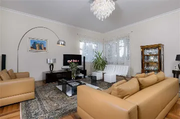 5-Bedroom Villa in Split for Up to 10 Guests