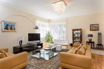 5-Bedroom Villa in Split for Up to 10 Guests