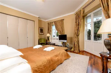 5-Bedroom Villa in Split for Up to 10 Guests