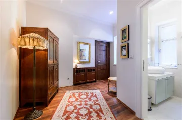 5-Bedroom Villa in Split for Up to 10 Guests