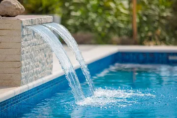 Villa with Pool for up to 15 Guests in Kaštel Lukšić