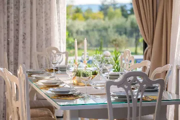 Villa with Pool for up to 15 Guests in Kaštel Lukšić