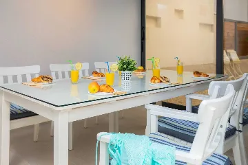 Villa with Pool for up to 15 Guests in Kaštel Lukšić