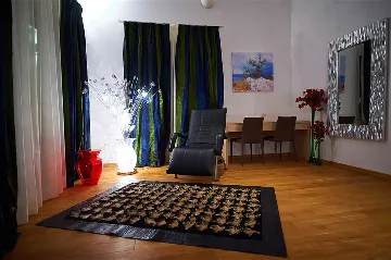 4-Bedroom Villa in Jesenice for Up to 8 Guests