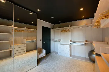 3-Bedroom Villa in Split with 35 m² Pool