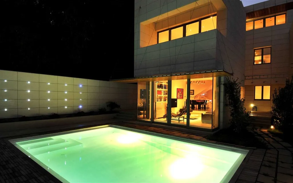 3-Bedroom Villa in Split with 35 m² Pool