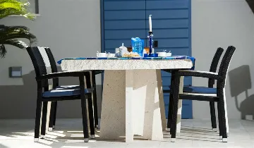 3-Bedroom Apartment with Jacuzzi in Split