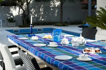 3-Bedroom Apartment with Jacuzzi in Split