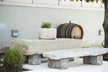 3-Bedroom Apartment with Jacuzzi in Split