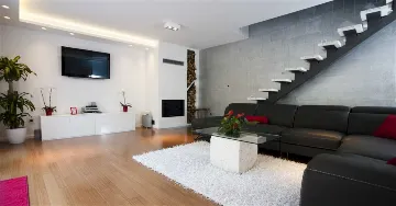 3-Bedroom Apartment with Jacuzzi in Split