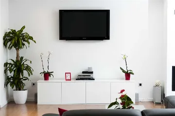 3-Bedroom Apartment with Jacuzzi in Split