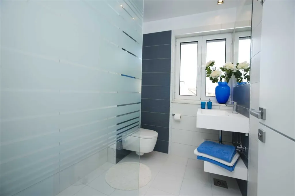 3-Bedroom Apartment with Jacuzzi in Split