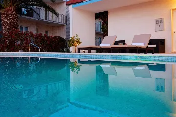 Podstrana Villa with 4 Bedrooms and Private Pool