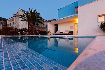 Podstrana Villa with 4 Bedrooms and Private Pool