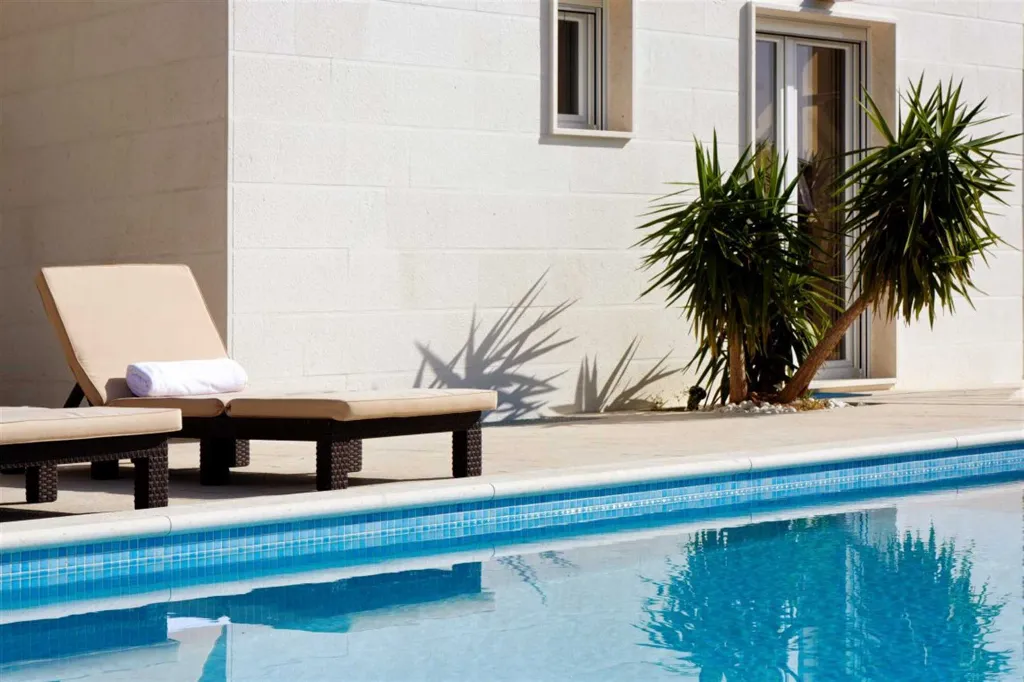 Podstrana Villa with 4 Bedrooms and Private Pool