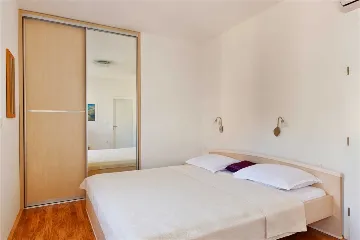 Podstrana Villa with 4 Bedrooms and Private Pool