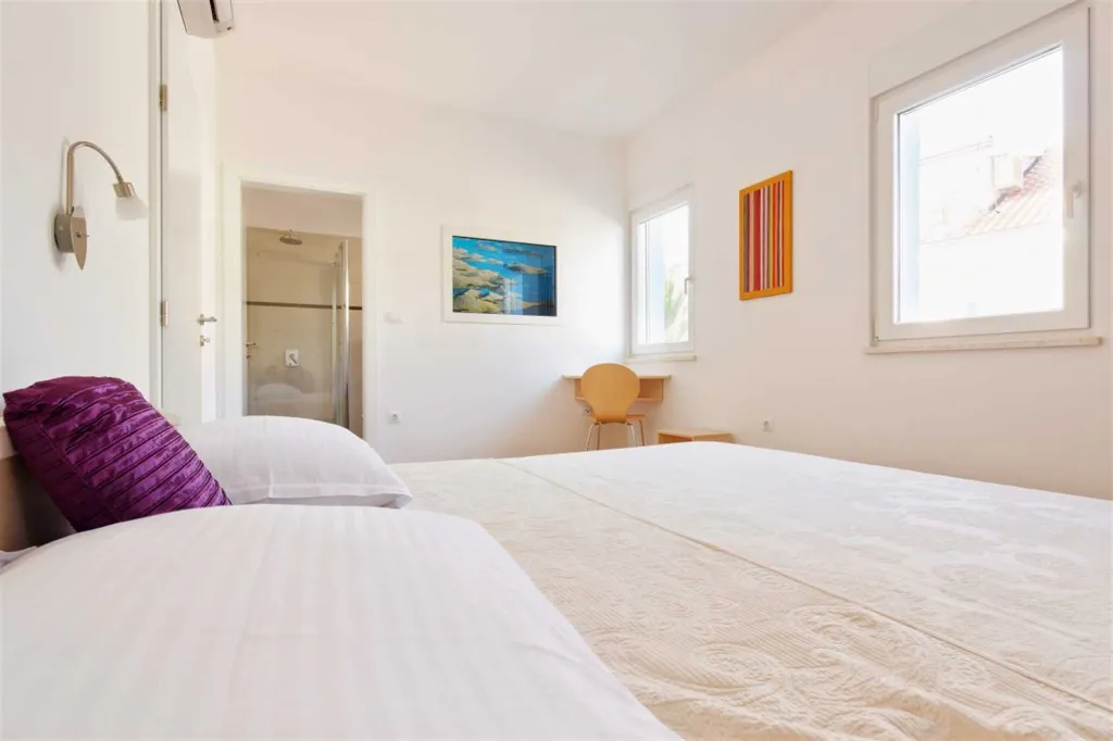 Podstrana Villa with 4 Bedrooms and Private Pool