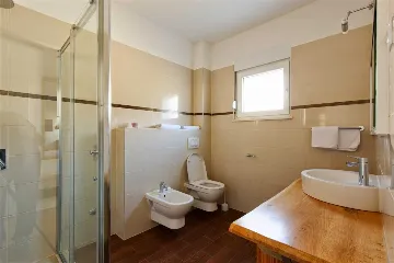 Podstrana Villa with 4 Bedrooms and Private Pool