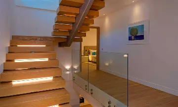 Air-Conditioned Villa in Sumartin for 13 Guests