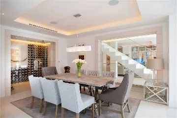 4-Bedroom Villa in Sumartin with Infinity Pool