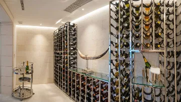 4-Bedroom Villa in Sumartin with Infinity Pool