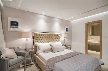 4-Bedroom Villa in Sumartin with Infinity Pool