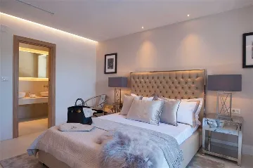 4-Bedroom Villa in Sumartin with Infinity Pool